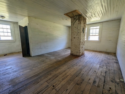 Fixer-Upper Located In Patrick County, Va - image 14