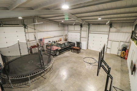 Country Home in New Home ISD with room for livestock - image 29