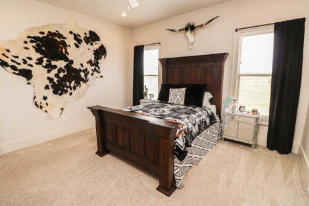 Country Home in New Home ISD with room for livestock - image 21