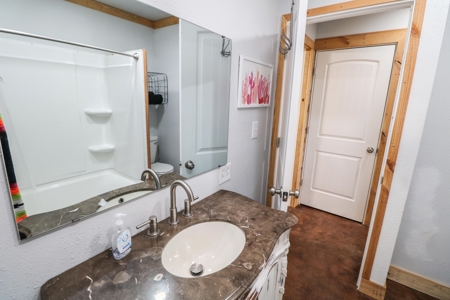 Country Home in New Home ISD with room for livestock - image 22