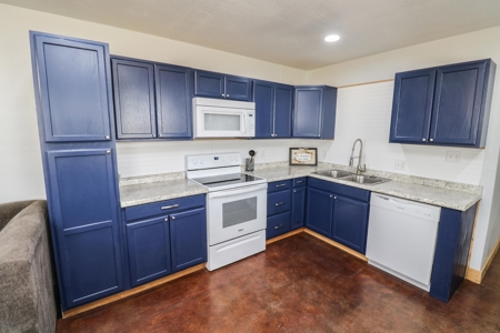 Country Home in New Home ISD with room for livestock - image 24