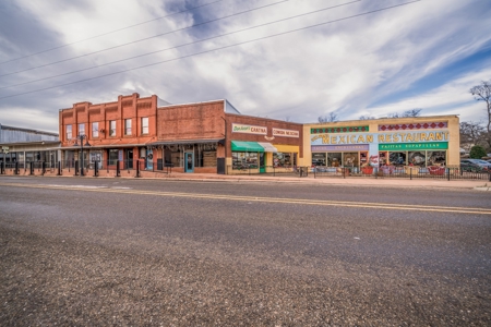 Commercial Retail Space for Sale in Hughes Springs, TX - image 43
