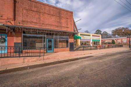 Commercial Retail Space for Sale in Hughes Springs, TX - image 41