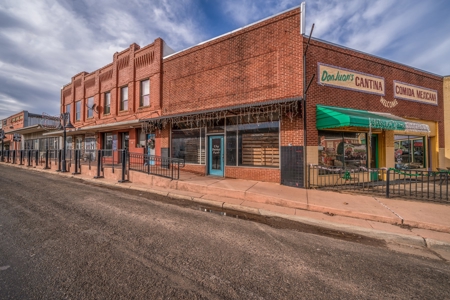 Commercial Retail Space for Sale in Hughes Springs, TX - image 42
