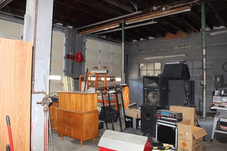Large Shop or Garage Building with Lift for Repair Business - image 22