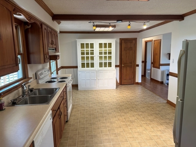 Discover Serenity: 10-Acre Paradise Awaits In Victoria, VA - image 10