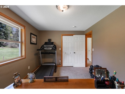 Country Home on Land For Sale in Battle Ground, WA! - image 24