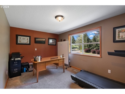 Country Home on Land For Sale in Battle Ground, WA! - image 23