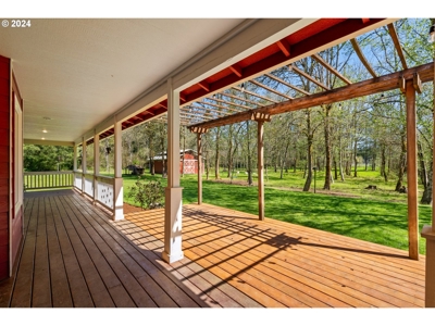Country Home on Land For Sale in Battle Ground, WA! - image 30