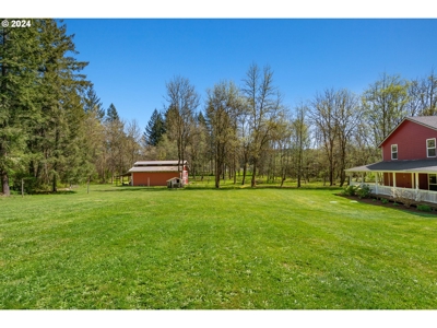 Country Home on Land For Sale in Battle Ground, WA! - image 27