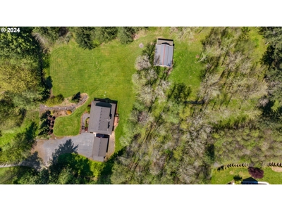 Country Home on Land For Sale in Battle Ground, WA! - image 7