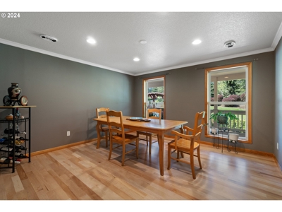 Country Home on Land For Sale in Battle Ground, WA! - image 19