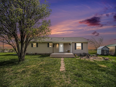 Equine acreage near Lincoln, Nebraska! - image 1