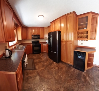 Country Home W/Fenced Yards & Gardens In Missoula Montana - image 16