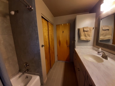 Country Home W/Fenced Yards & Gardens In Missoula Montana - image 32
