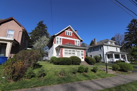 Historic Beauty Awaits at Auction in Delaware Ohio - image 3