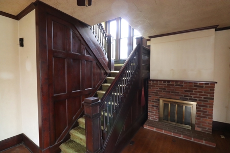 Historic Beauty Awaits at Auction in Delaware Ohio - image 21