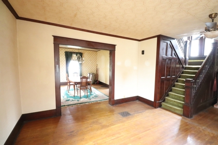 Historic Beauty Awaits at Auction in Delaware Ohio - image 16
