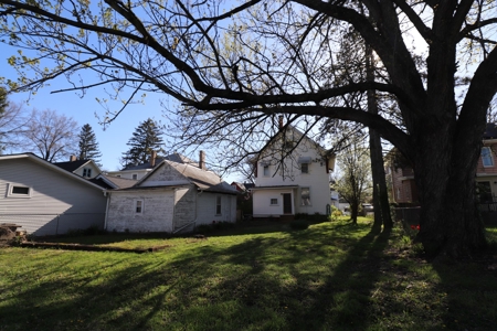 Historic Beauty Awaits at Auction in Delaware Ohio - image 6