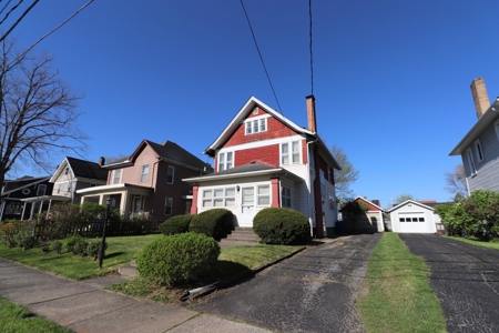 Historic Beauty Awaits at Auction in Delaware Ohio - image 1