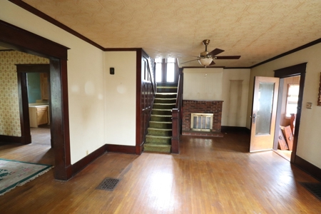 Historic Beauty Awaits at Auction in Delaware Ohio - image 12