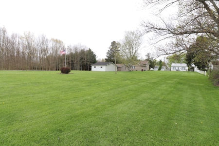 Auction Alert: Charming Cape Cod Home in Knox County, Ohio! - image 7