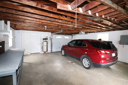 Auction Alert: Charming Cape Cod Home in Knox County, Ohio! - image 36