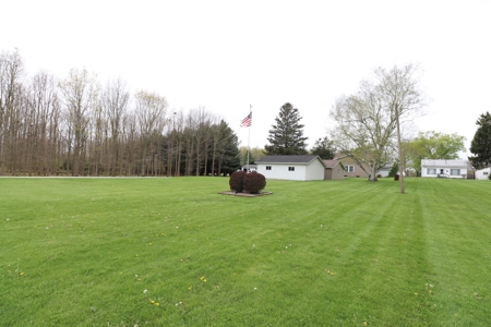 Auction Alert: Charming Cape Cod Home in Knox County, Ohio! - image 6