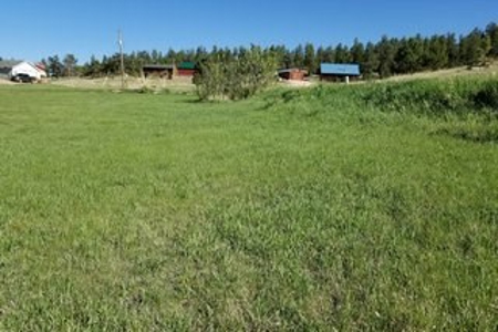 Beautiful Mountain Property - image 10