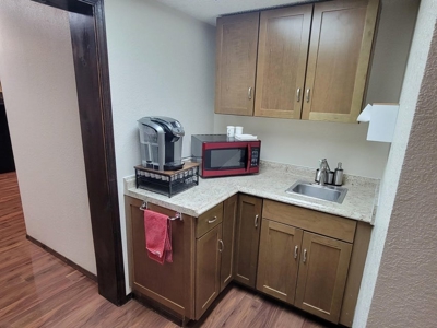 Fully Remodeled Office Space in Moriarty, NM - Torrance Co - image 23