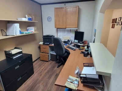 Fully Remodeled Office Space in Moriarty, NM - Torrance Co - image 11