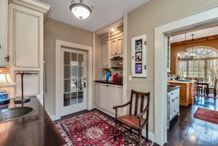 Beautiful Restored Historic Home for Sale in Wilkinson Co. - image 15