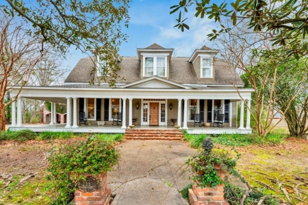 Beautiful Restored Historic Home for Sale in Wilkinson Co. - image 1