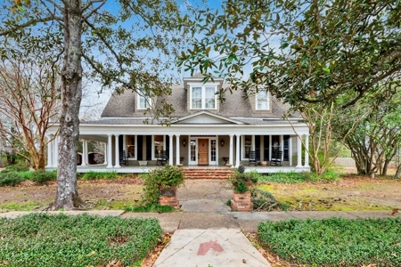 Beautiful Restored Historic Home for Sale in Wilkinson Co. - image 10
