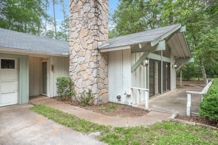 3/2/2 Holly Lake Ranch Home - East Texas - Wood County - image 4