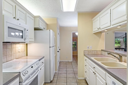 3/2/2 Holly Lake Ranch Home - East Texas - Wood County - image 14