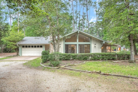 3/2/2 Holly Lake Ranch Home - East Texas - Wood County - image 1