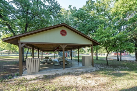 3/2/2 Holly Lake Ranch Home - East Texas - Wood County - image 42