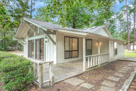 3/2/2 Holly Lake Ranch Home - East Texas - Wood County - image 26