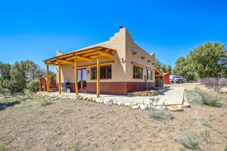 Horse friendly homestead in Southwest Colorado For Sale - image 18