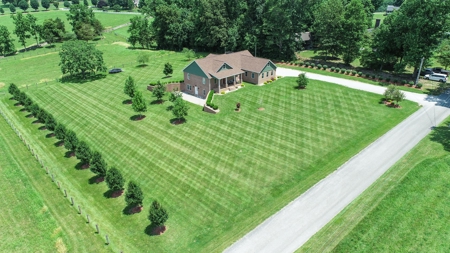 Country home for sale in Monticello KY near Lake Cumberland - image 1