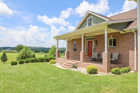Country home for sale in Monticello KY near Lake Cumberland - image 4