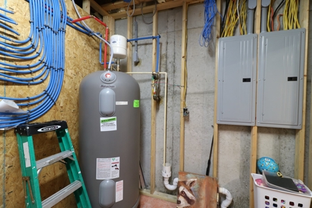 Country home for sale in Monticello KY near Lake Cumberland - image 34