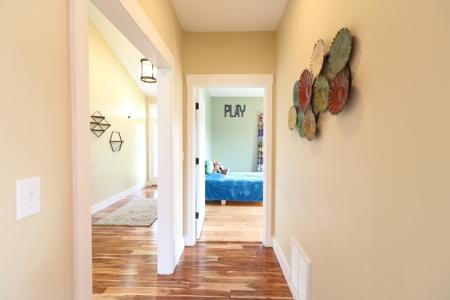 Country home for sale in Monticello KY near Lake Cumberland - image 17