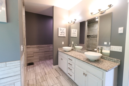 Country home for sale in Monticello KY near Lake Cumberland - image 22