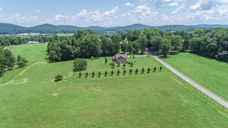 Country home for sale in Monticello KY near Lake Cumberland - image 47