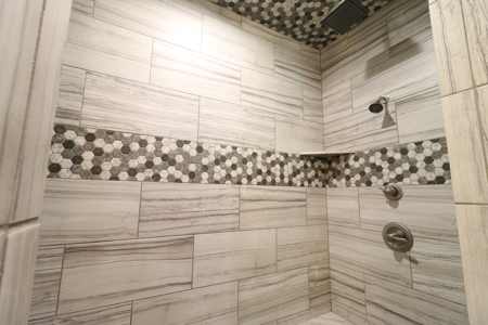 Country home for sale in Monticello KY near Lake Cumberland - image 23