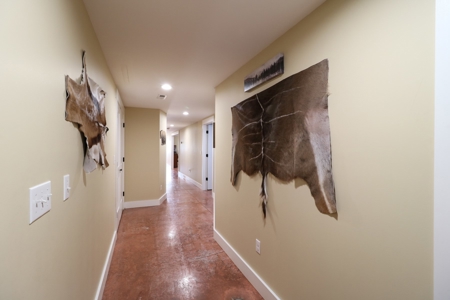 Country home for sale in Monticello KY near Lake Cumberland - image 32