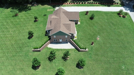 Country home for sale in Monticello KY near Lake Cumberland - image 48