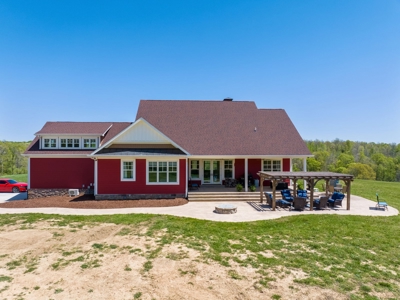 142-Acre Centerville Farm with 3-Bed Home & Views - image 32